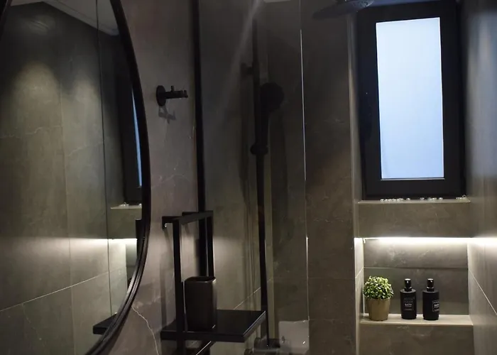 μικρη σουιτα στο κεντρο *